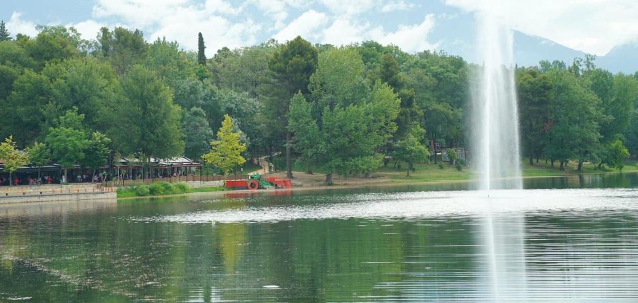 Laku - At The Heart Of * Tirana